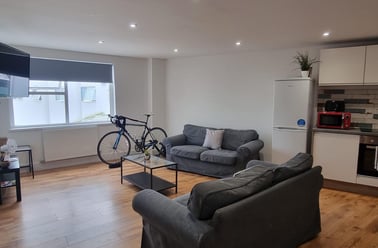 2A Old Town Street, City Centre, Plymouth - Image 3